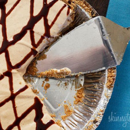 Skinny No-Bake Peanut Butter Pie