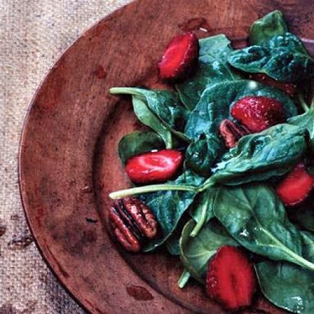 SPINACH SALAD w/STRAWBERRY VINAIGRETTE