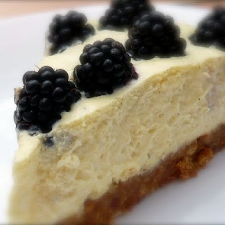 MASCARPONE CAKE WITH BLACKBERRIES