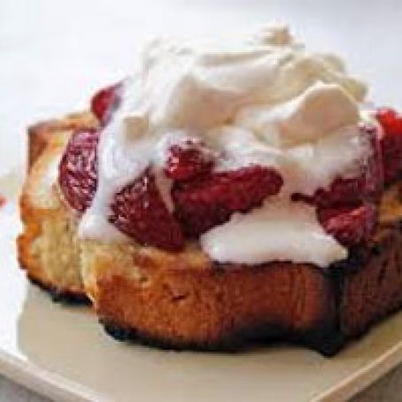 Strawberry Grilled Pound Cake