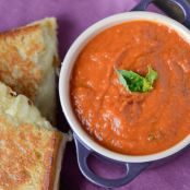 Creamy Tomato Soup (Panera Copy Cat)