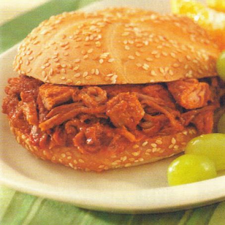 TANGY PULLED PORK SANDWICHES