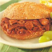 TANGY PULLED PORK SANDWICHES