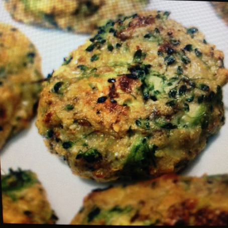 Cheesy Roasted Broccoli Patties