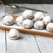 bite - pecan balls