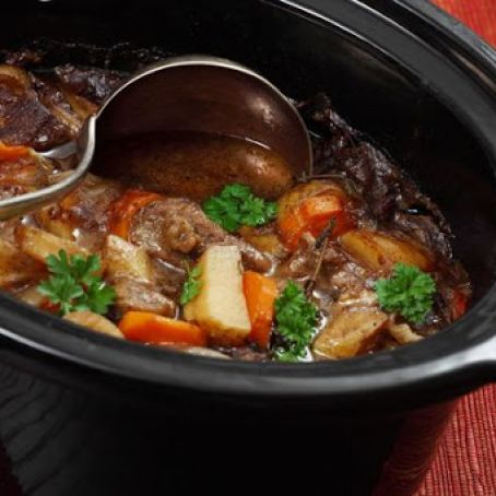 SLOW COOKER BEEF STEW RECIPE