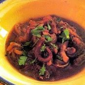 ESTOFADO DE PULPO AL VINO