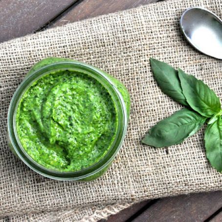 Roasted Garlic Paleo Pesto