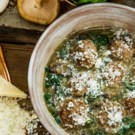 Meatballs with Mushroom and Spinach Gravy