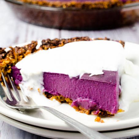 Paleo VEGAN SWEET POTATO PIE WITH COCONUT ALMOND CRUST