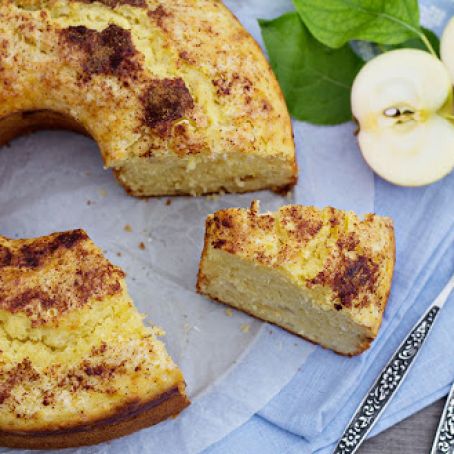 Sour Cream Apple Cake