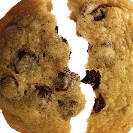 Soft and Chewy Chocolate Chip Cookies