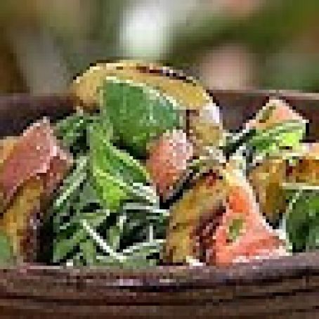 Grilled Peach Salad with Grapefruit Vinaigrette