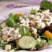 Mixed Greens with Mandarin Oranges and Walnuts