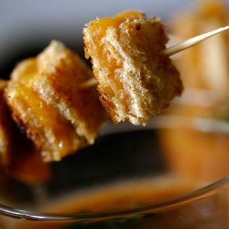 Three-Cheese Grilled-Cheese Bites with Carmelized Apples