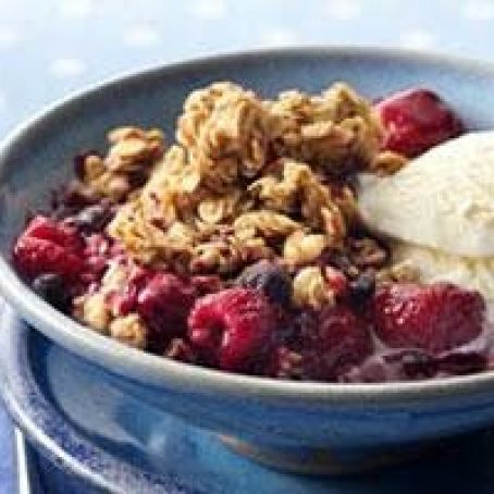 Triple Berry Granola Crisp