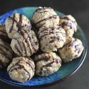 No Bake Chia Energy Bites