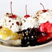 Classic Old Fashioned Soda Fountain Banana Split