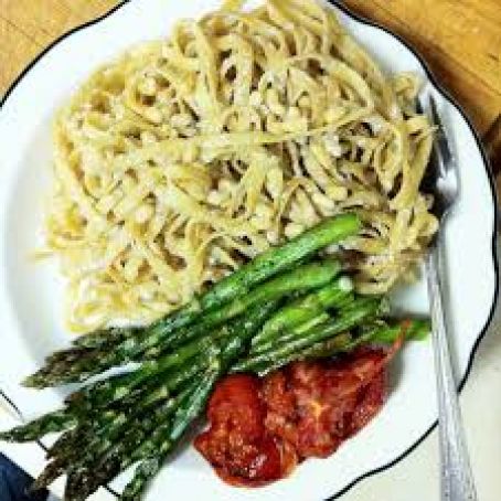 FETTUCCINE WITH PINE NUTS, PROSCIUTTO AND BROWN BUTTER