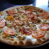 Spinach, Bacon, Chicken Pizza