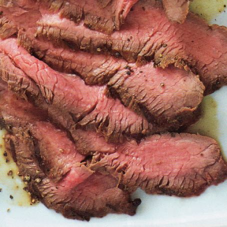 Grilled flank steak with tomato pesto