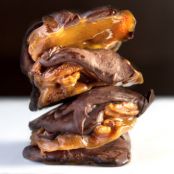 HOMEMADE CHOCOLATE TURTLES