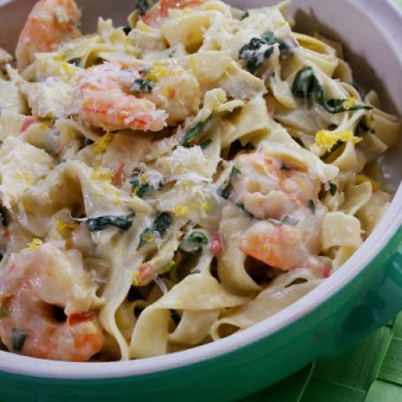 Lemony Shrimp and Spinach Fettuccine