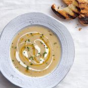 Potato and Leek Soup (Sopa de Poro y Papa)