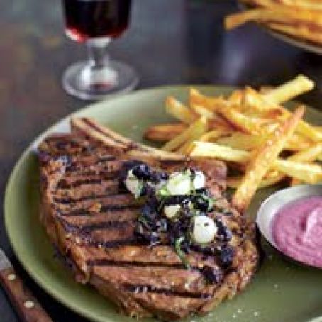 Steak with Onion Sauce and Relish
