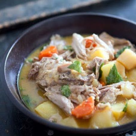 Slow-Cooked Turkey with Mustard Sauce