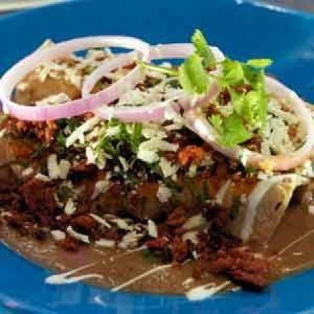 ENFRIJOLADAS CON HUEVO