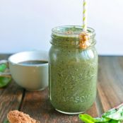 Almond Mocha Green Smoothie