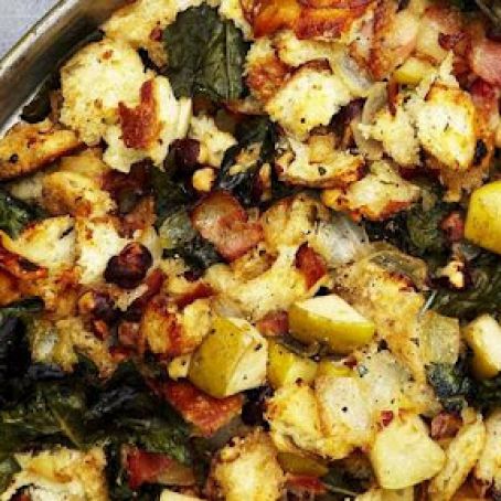 Sourdough stuffing with kale and hazelnuts