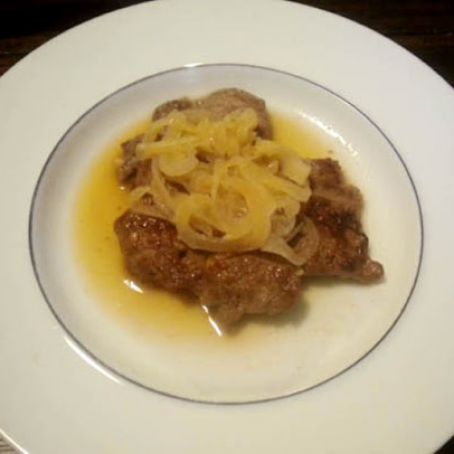 Bistec Encebollado (Steak and Onions)