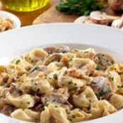 Tortellini in Mushroom-Walnut Cream Sauce Min Dish
