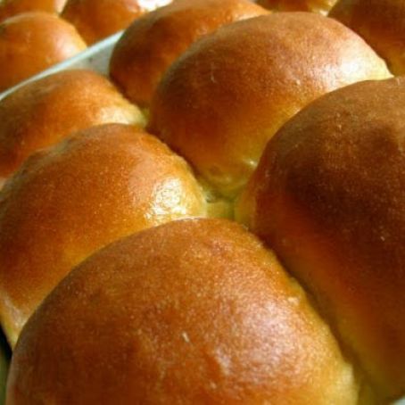 Buttery Pan Rolls