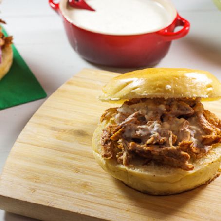 Smoked Pulled Chicken with White BBQ Sauce