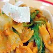 Bowtie Pasta with Roast Red Pepper Sauce and Baby Spinach