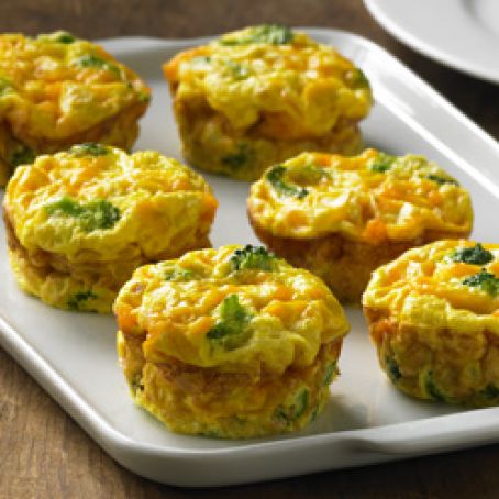 CRUSTLESS VEGGIE MINI QUICHES