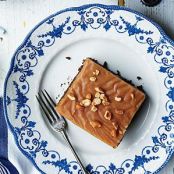 Peanut-Cola Cake