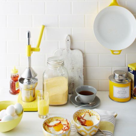 Slow-cooker polenta with fried egg and frizzled ham