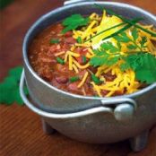 Redstone Chili with Sour Cream, Tillamook Cheddar and Scallions