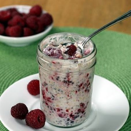 Raspberry Vanilla Refrigerator Oatmeal