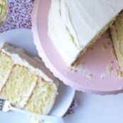 Vanilla Cake with Vanilla Buttercream Icing
