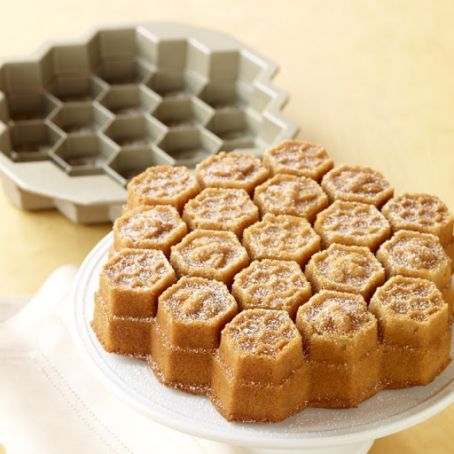 Honeycomb Pull-Apart Cake