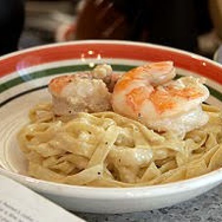 Creamy Fettuccine Alfredo