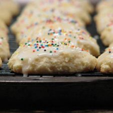 Italian Ricotta Cookies