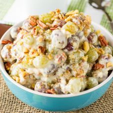 Grape Pecan Crunch Salad