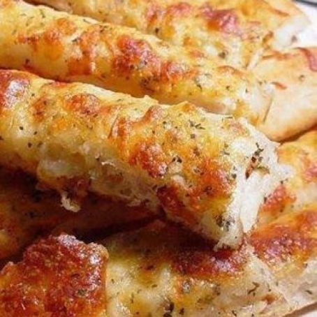 Easy Cheesy Bread Sticks