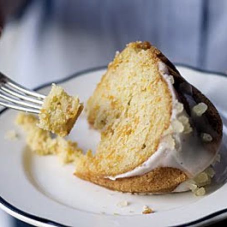 Buttermilk Cake with Spiced Vanilla Icing